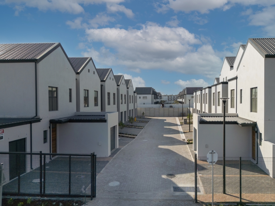 3 Bedroom Property for Sale in Sandown Western Cape